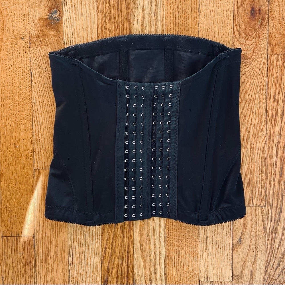 LIKE NEW Belly Bandit Mother Tucker Corset Belt